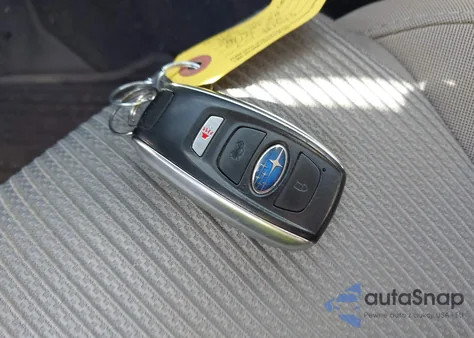 2025 Subaru Legacy Premium из США, поврежденный, VIN 4S3BWAF69S3009175